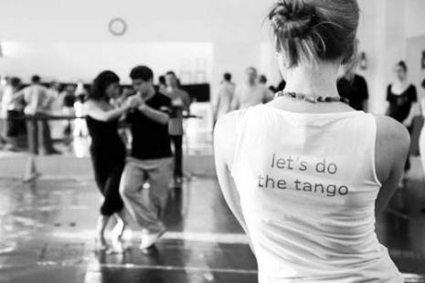 Let's Tango (Via <a href="http://www.flickr.com/photos/zabara_tango/1522709334">Alexander Zabara</a>.)